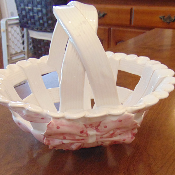 RC&CL Decorative Ceramic Basket - Picture 6 of 6